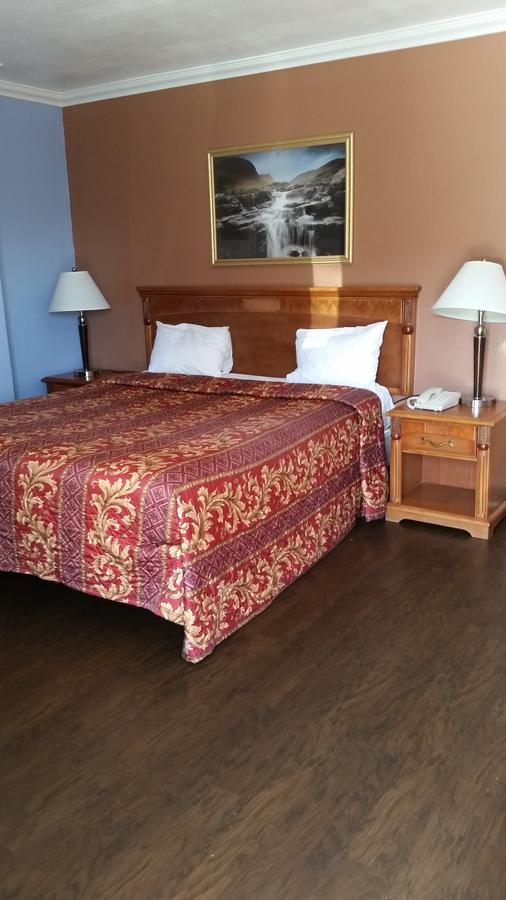 Del Aire Inn Lennox Экстерьер фото