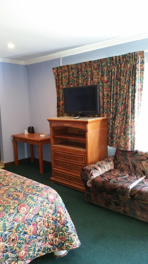 Del Aire Inn Lennox Экстерьер фото