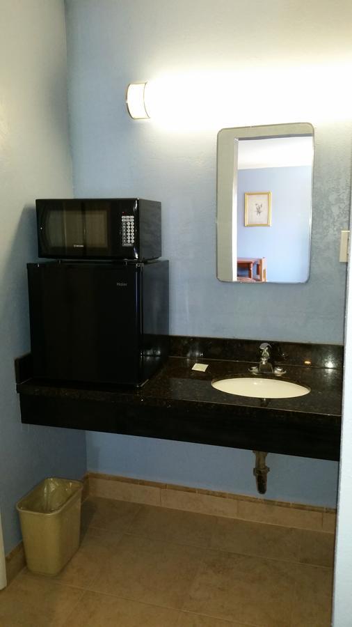 Del Aire Inn Lennox Экстерьер фото