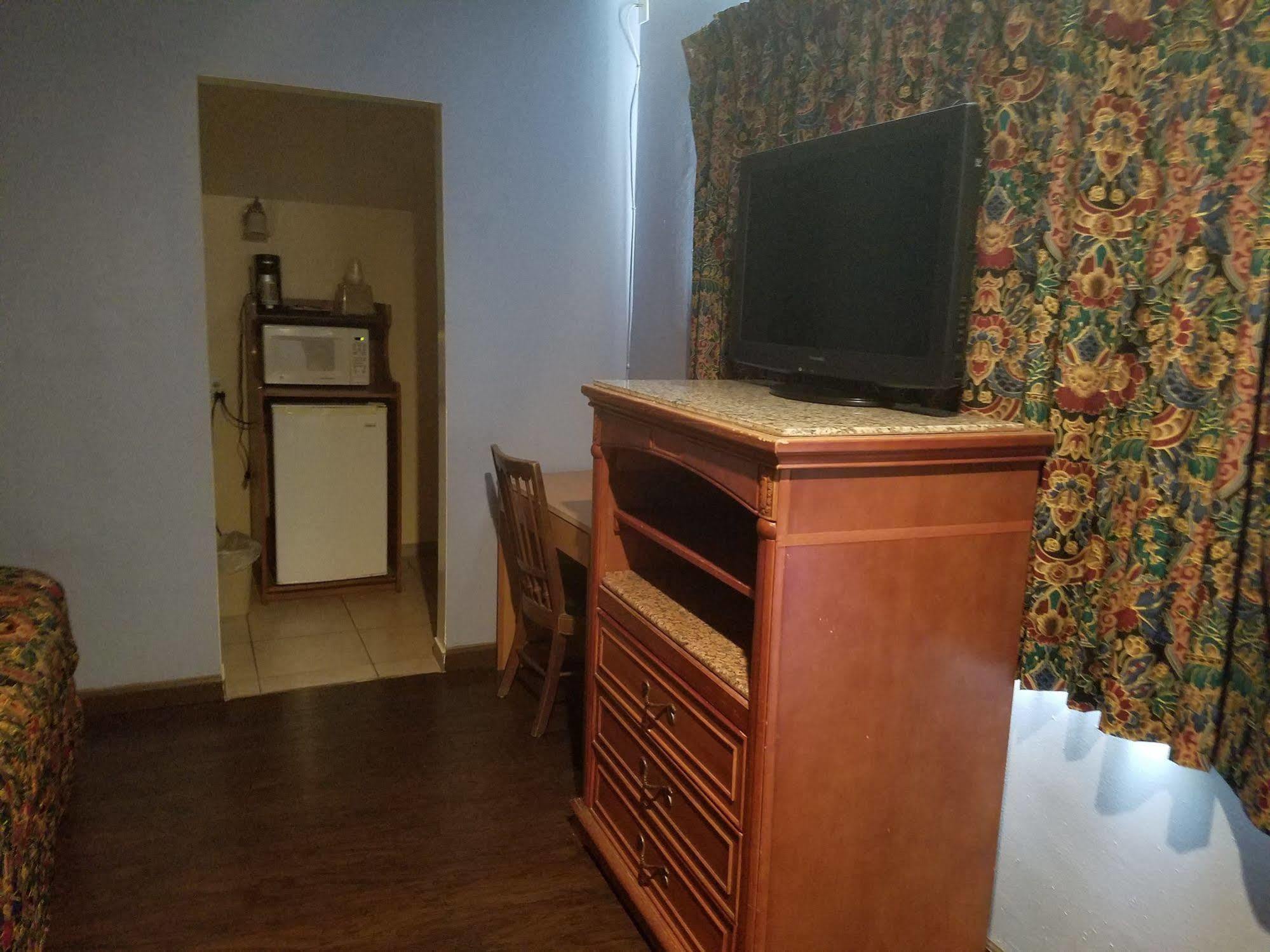 Del Aire Inn Lennox Экстерьер фото