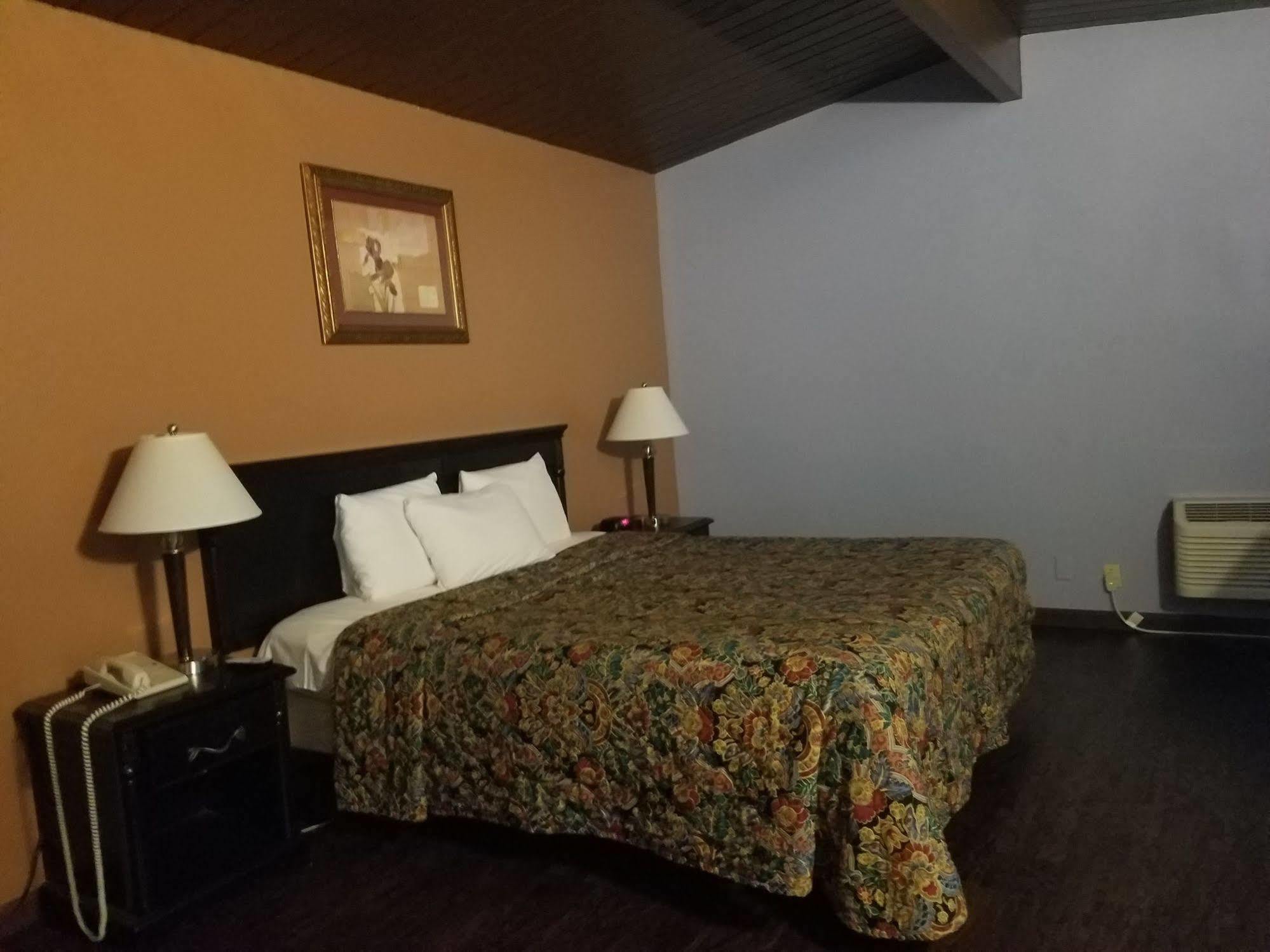 Del Aire Inn Lennox Экстерьер фото