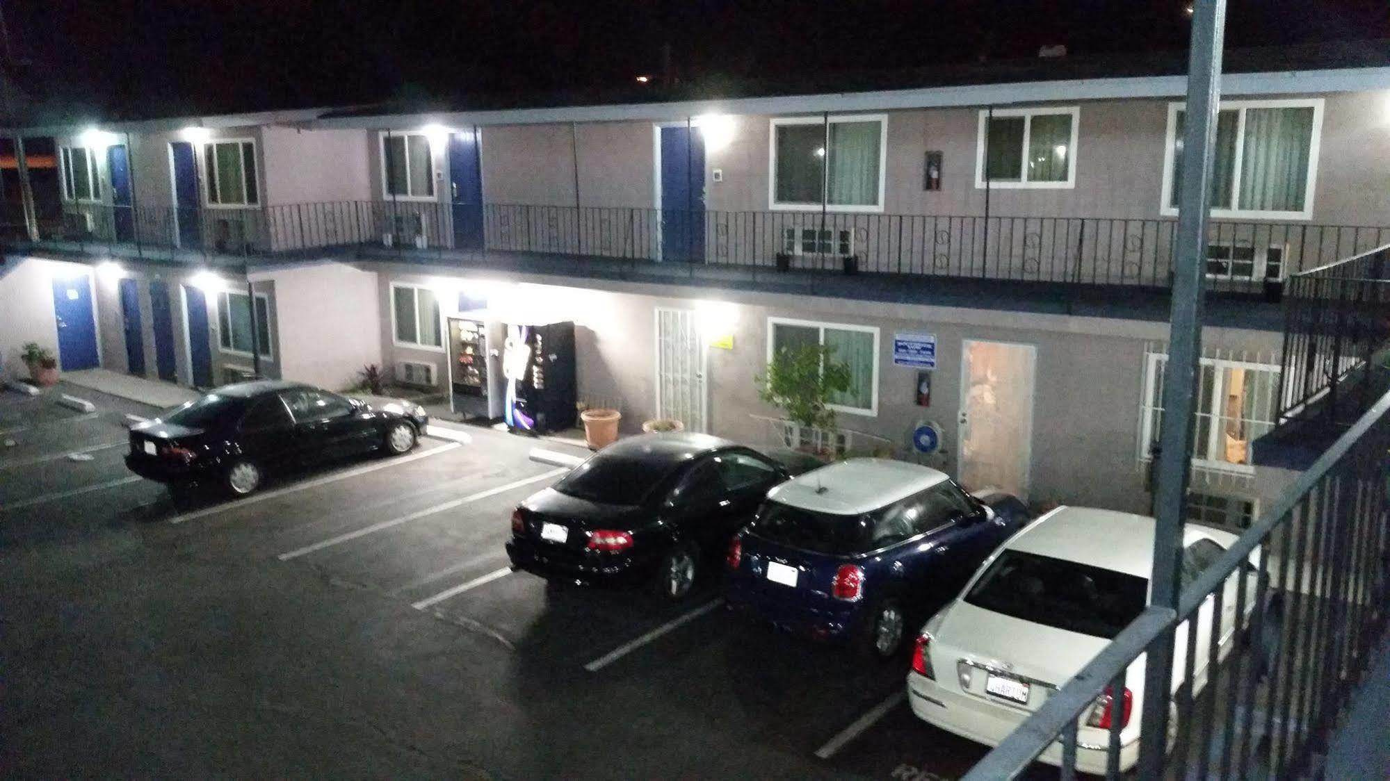 Del Aire Inn Lennox Экстерьер фото